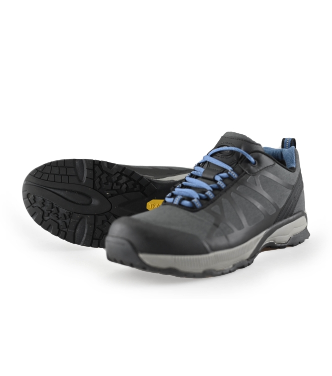 Travelin Sneaker