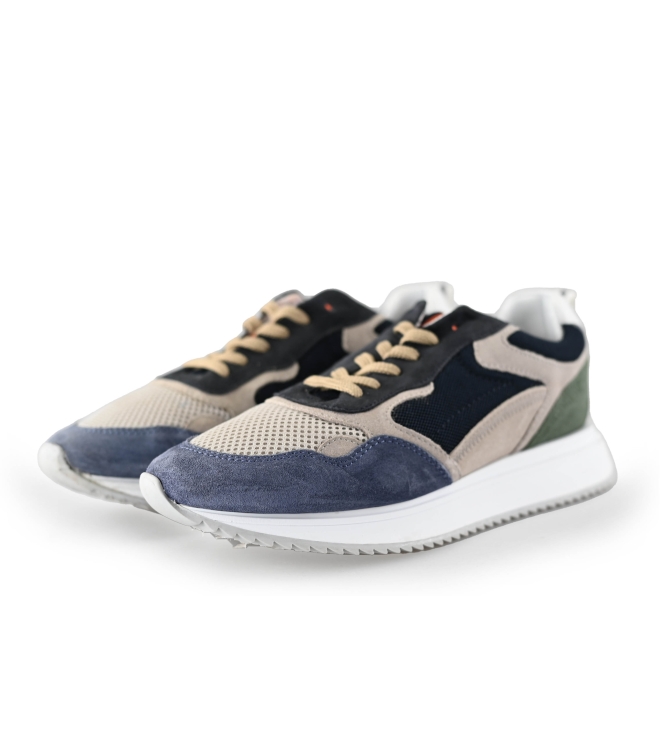 DSTRCT Sneaker