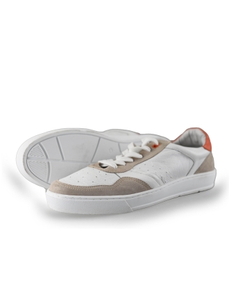 Vertice Sneaker