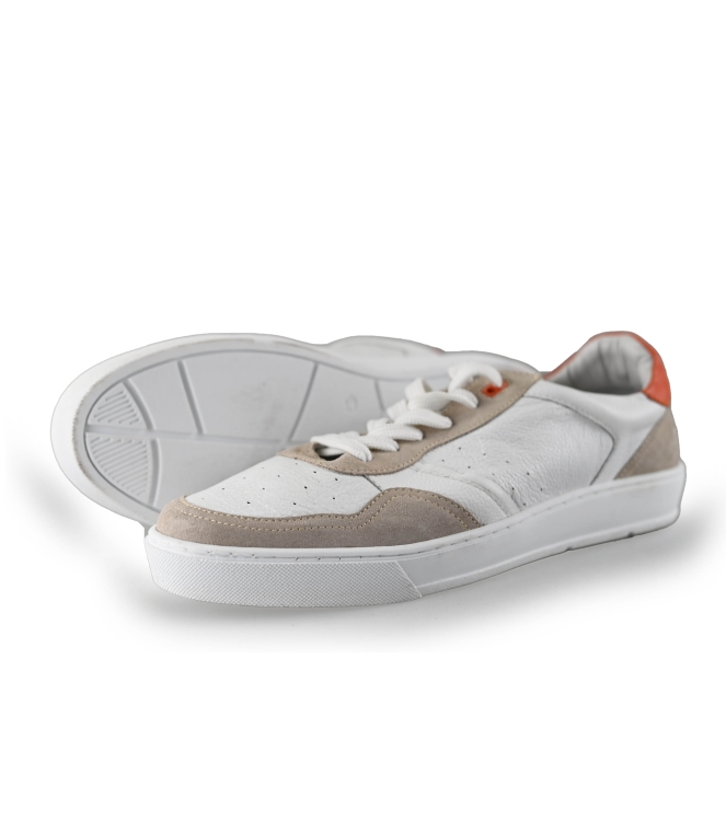 Vertice Sneaker