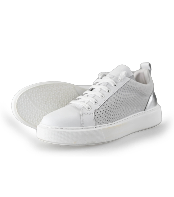 Mysa Sneaker