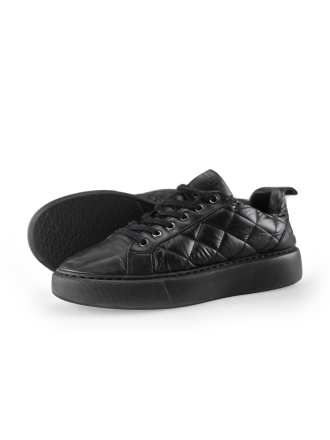 Mysa Sneaker
