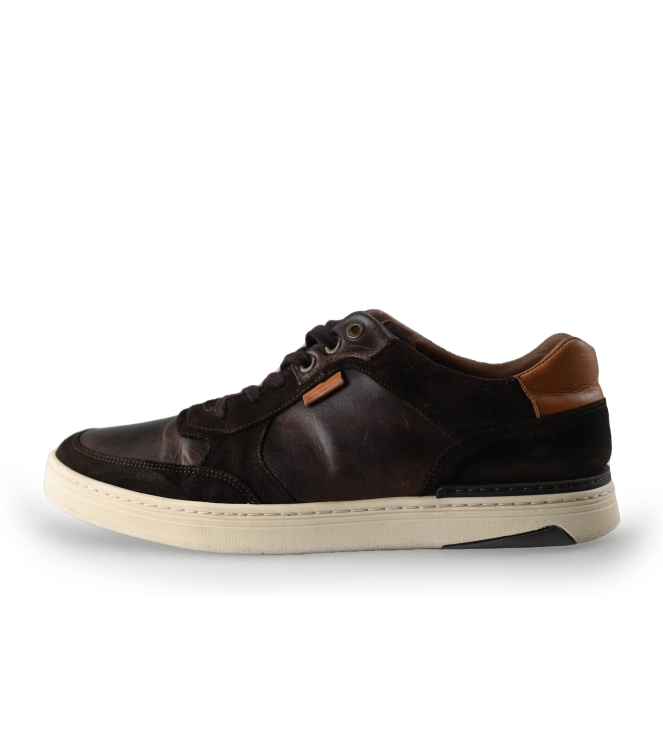Travelin Sneaker