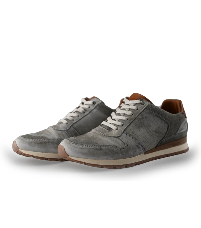 Travelin Sneaker