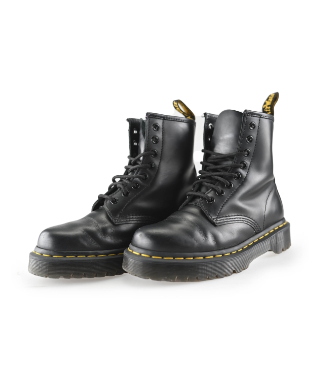 Dr. Martens Schnürstiefel
