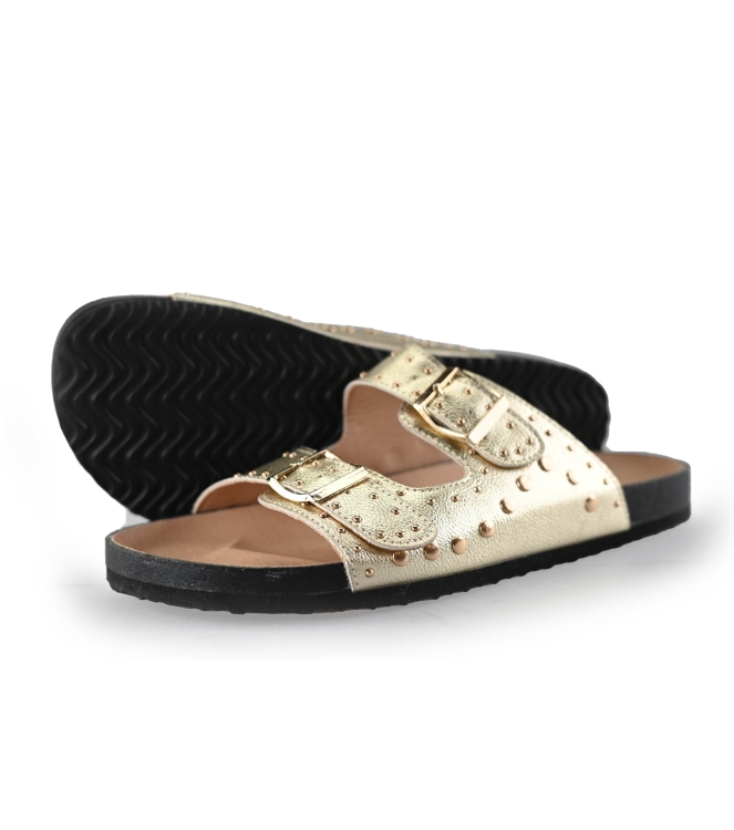 Ann Rocks Flip-Flops