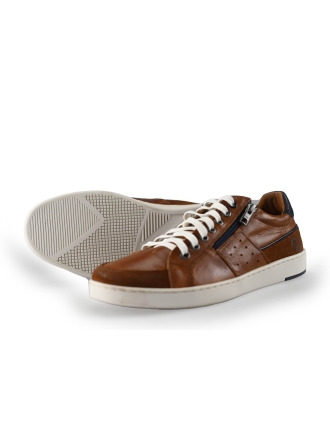 Travelin Sneaker