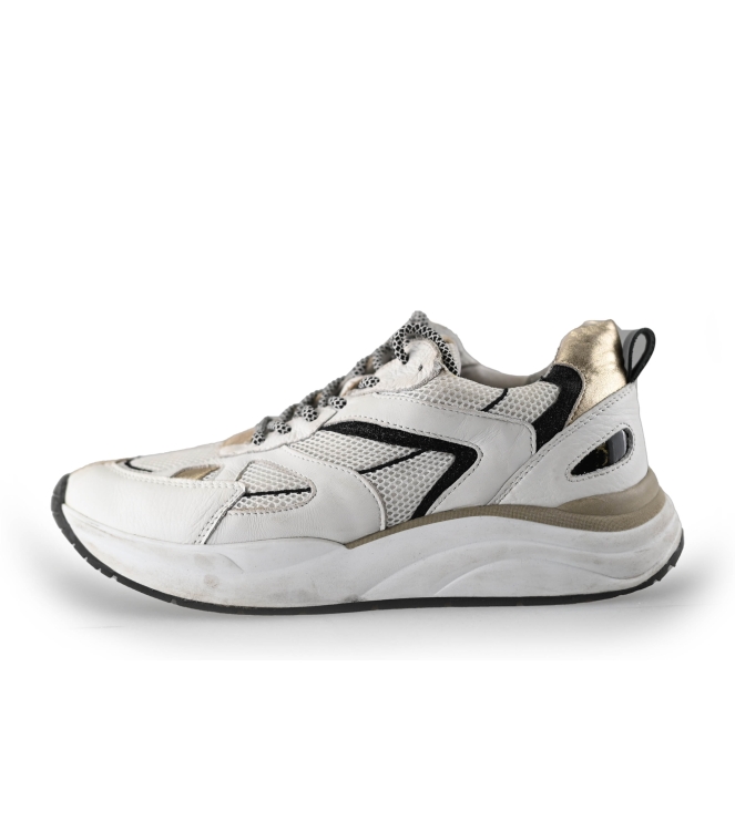 Omoda Sneaker