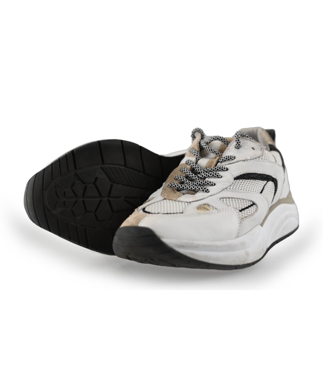 Omoda Sneaker