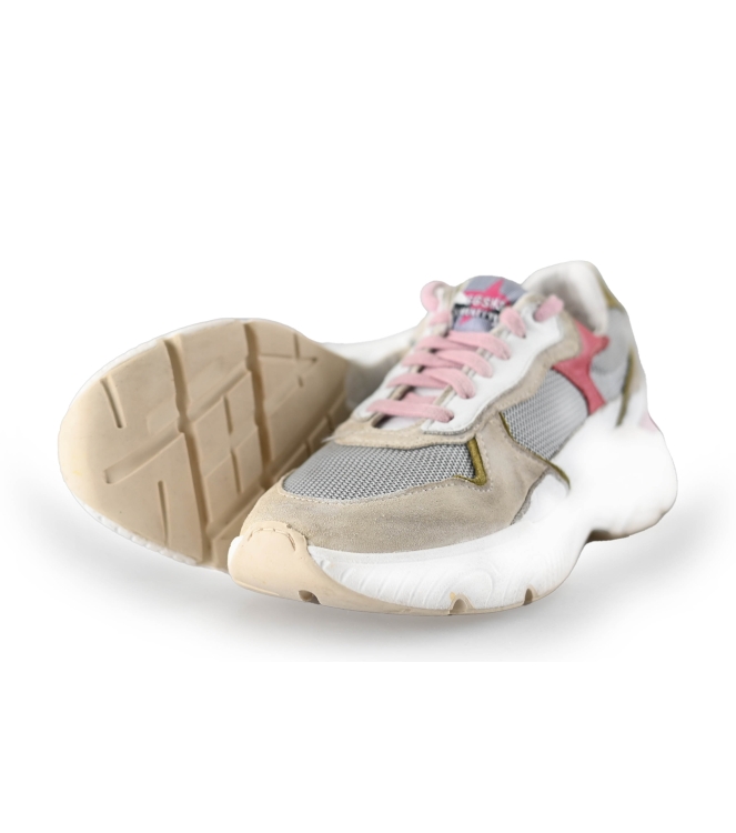 Giga Sneaker