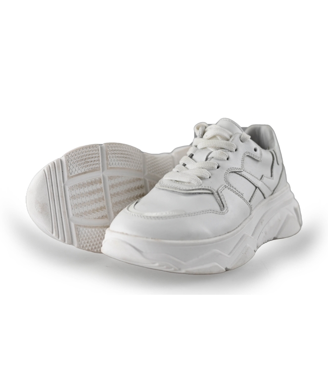 DSTRCT Sneaker