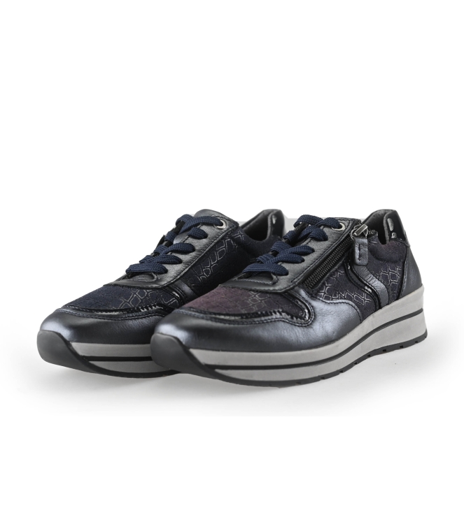 Feyn Sneaker