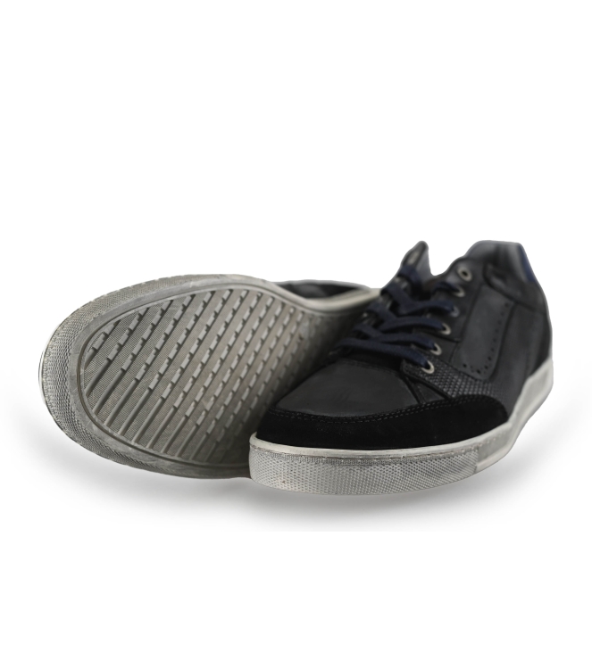 Australian Sneaker