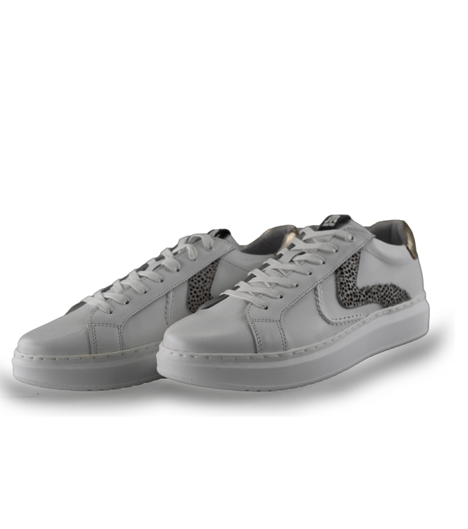 Maruti Sneaker