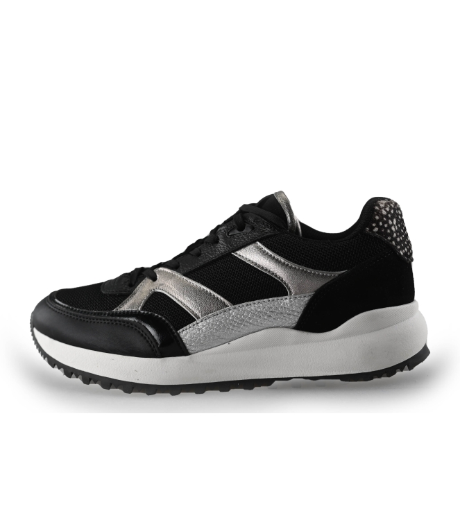 Maruti Sneaker