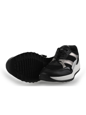 Maruti Sneaker