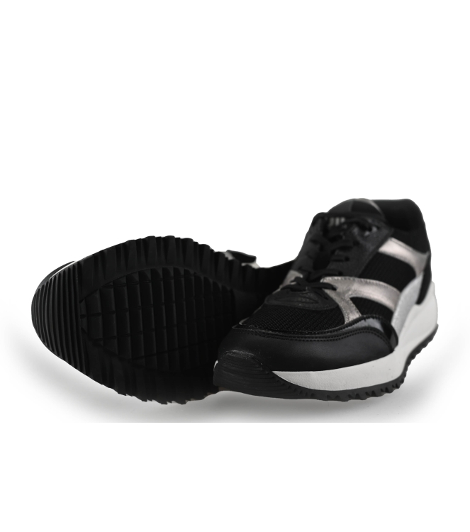 Maruti Sneaker
