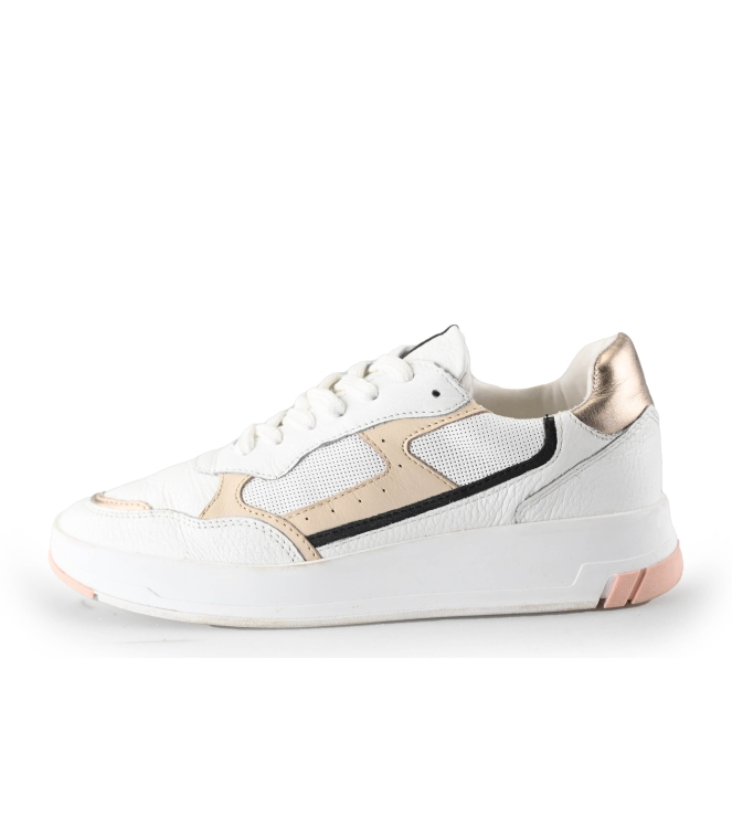 Omoda Sneaker