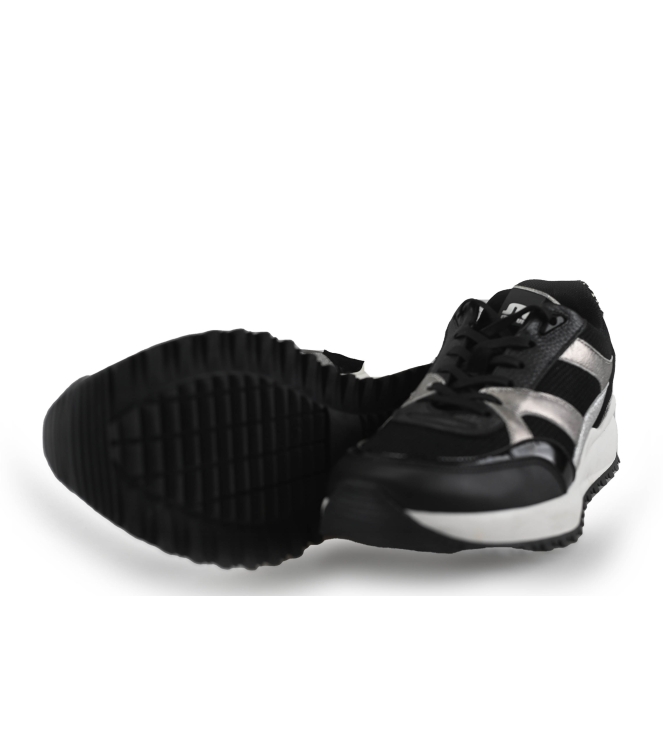 Maruti Sneaker