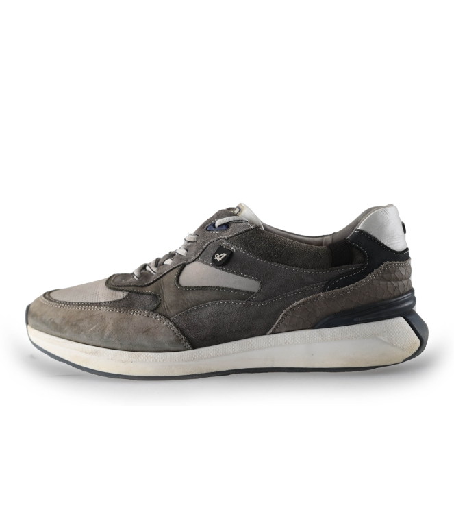 Australian Sneaker