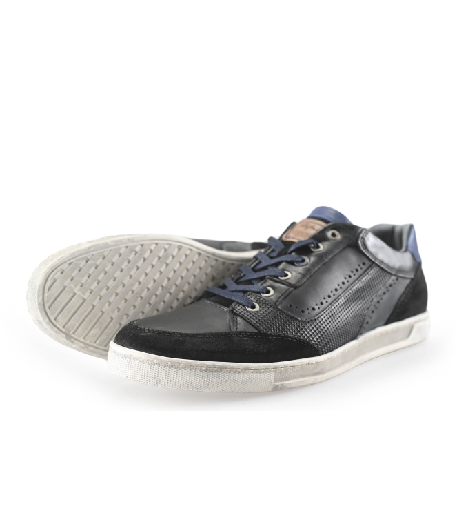 Australian Sneaker