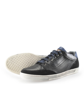 Australian Sneaker