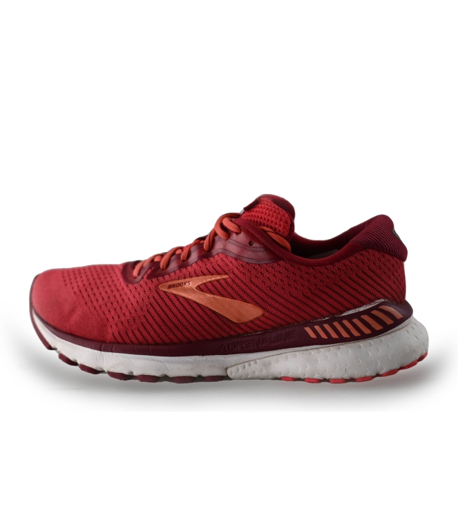 Brooks Sneaker