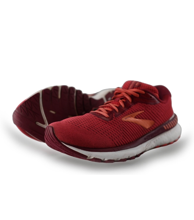 Brooks Sneaker