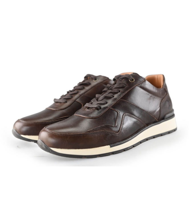 Travelin Sneaker