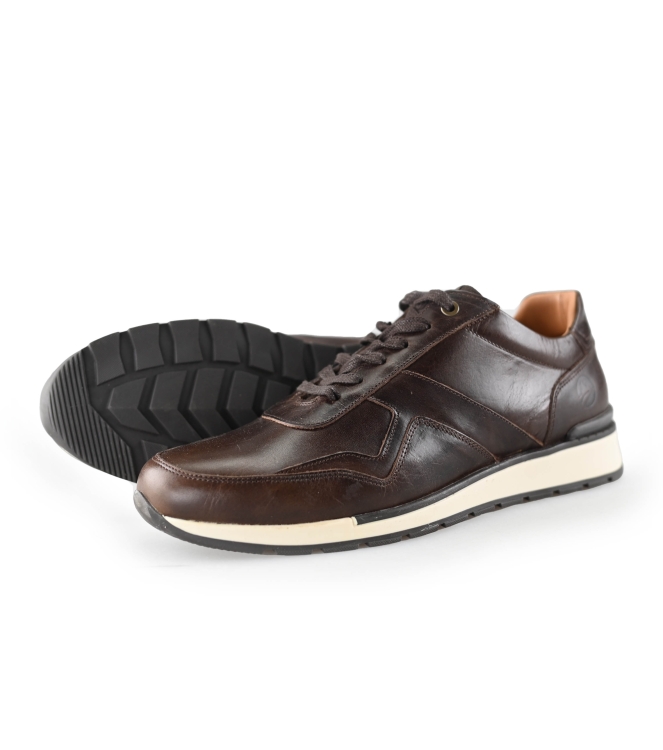 Travelin Sneaker