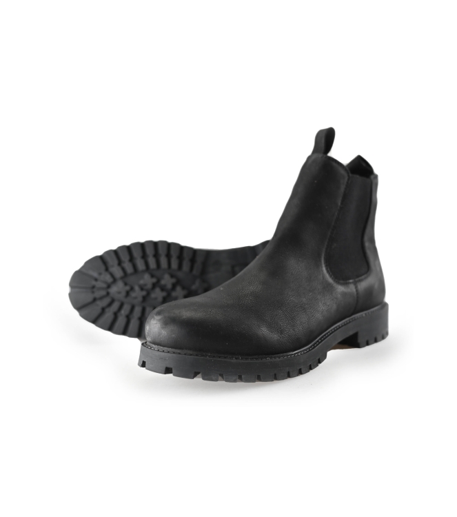 Travelin Chelsea boots