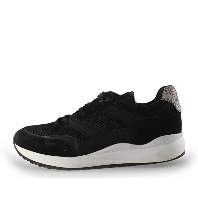 Maruti Sneaker