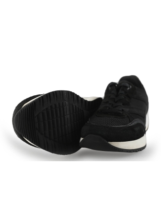 Maruti Sneaker