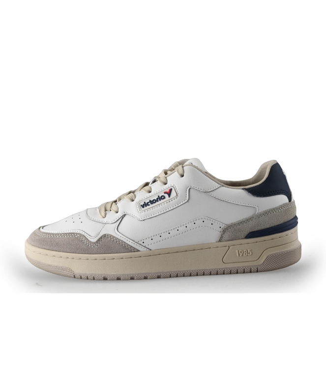 Victoria Sneaker