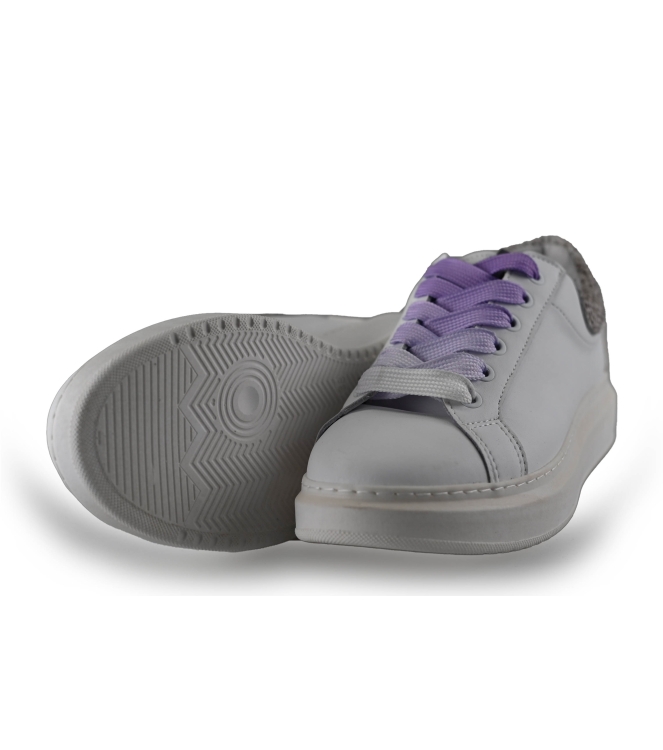 Maruti Sneaker