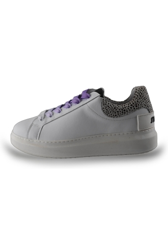 Maruti Sneaker