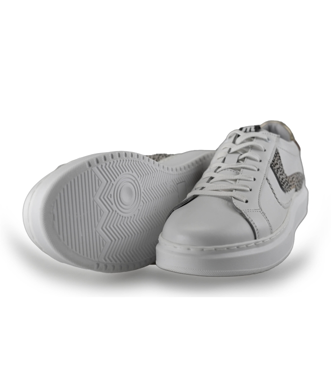 Maruti Sneaker