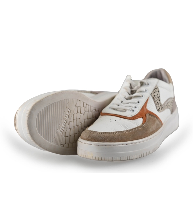 Maruti Sneaker