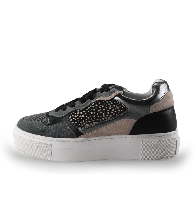 Maruti Sneaker
