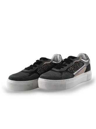 Maruti Sneaker