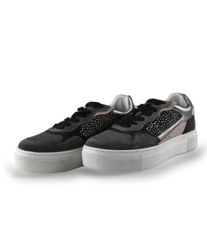 Maruti Sneaker