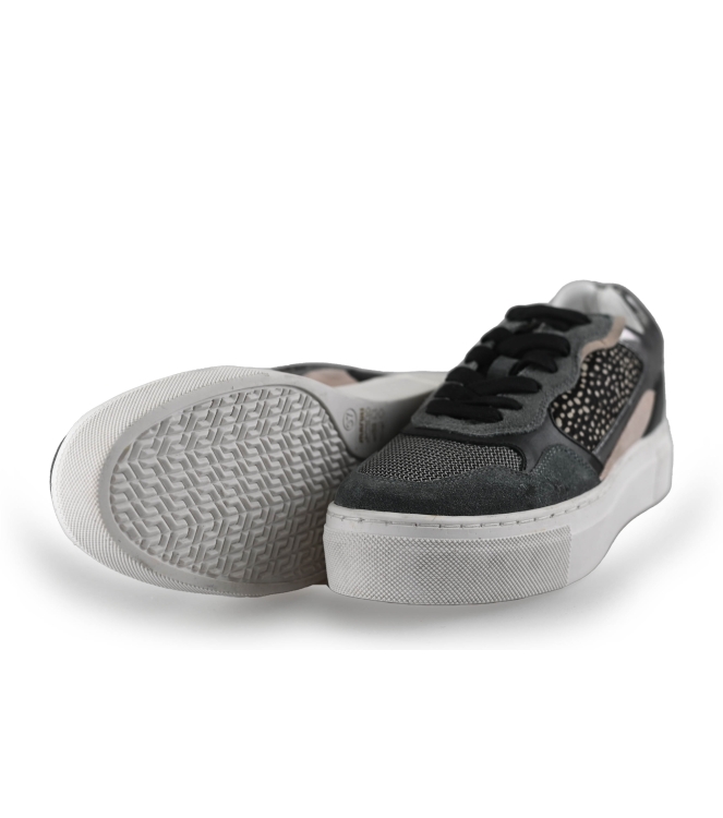 Maruti Sneaker