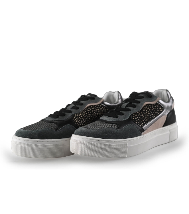 Maruti Sneaker