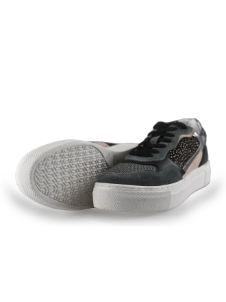 Maruti Sneaker