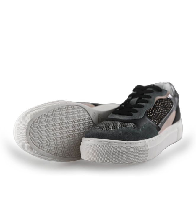 Maruti Sneaker
