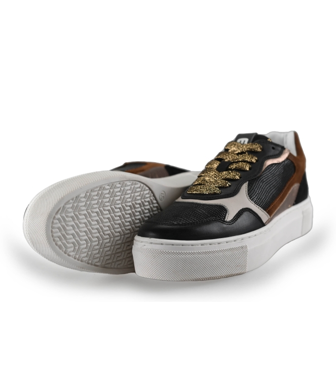 Maruti Sneaker