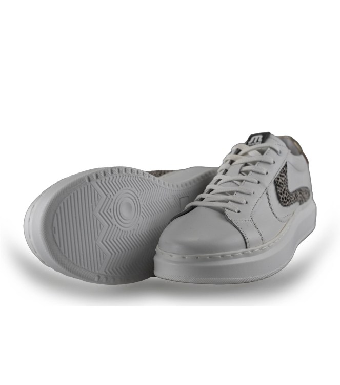 Maruti Sneaker