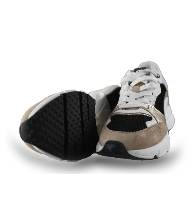 Maruti Sneaker