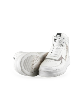 Maruti Sneaker
