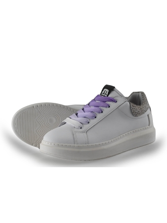 Maruti Sneaker